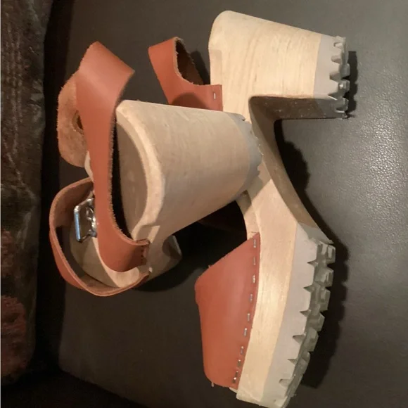 MIA Greta Swedish clog/SandalTan Leather Women's Sandals. 37 (61/2-7) - Picture 5 of 9